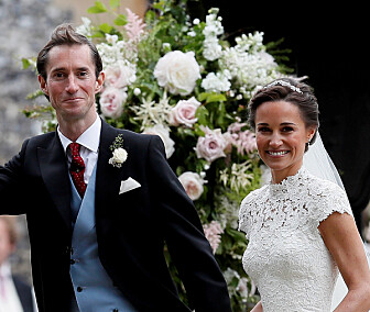 STRÅLTE: Pippa Middleton og ektemannen James var et eneste stort smil etter vielsen. Foto: NTB Scanpix STRÅLTE: Pippa Middleton og ektemannen James var et eneste stort smil etter vielsen. Foto: NTB Scanpix